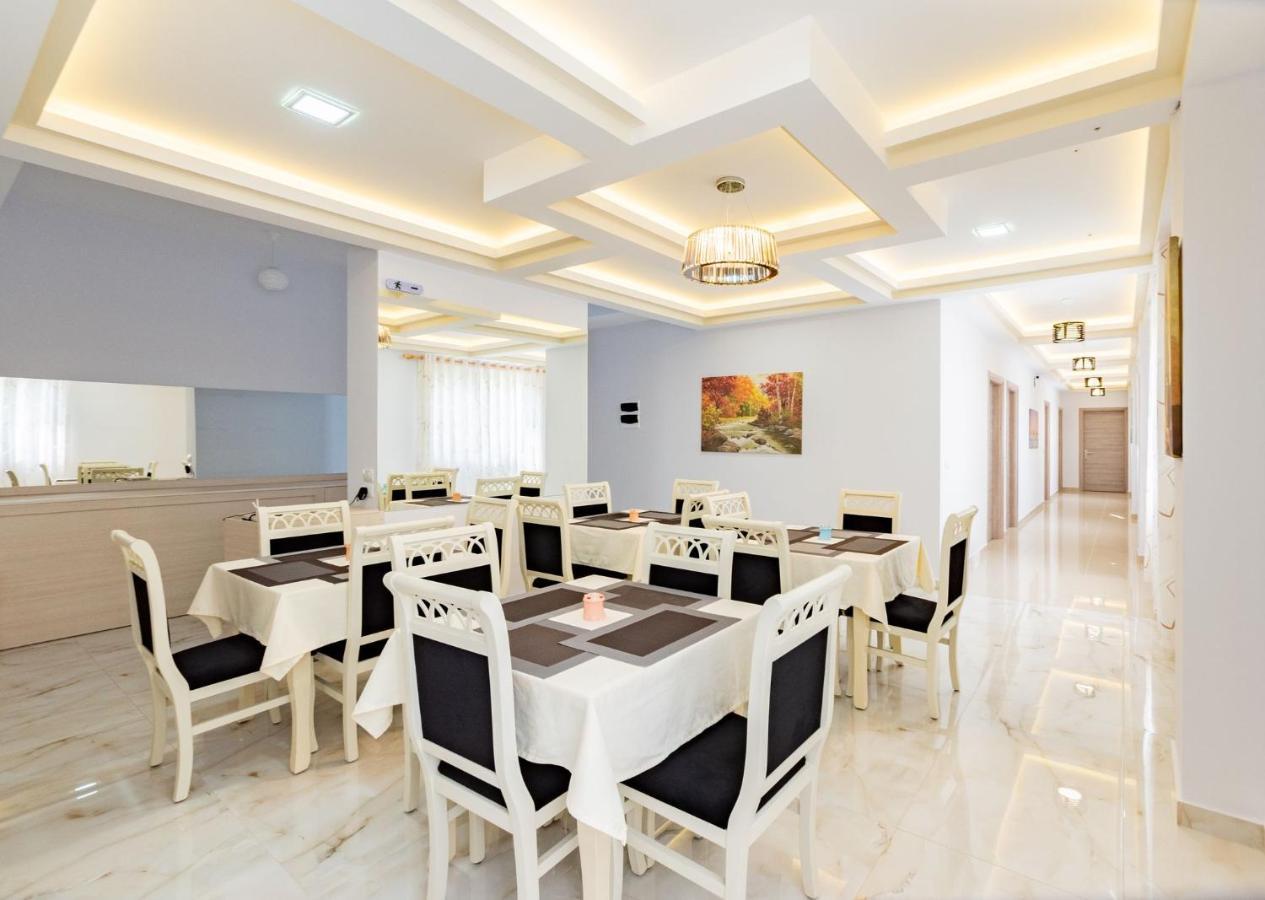 The City Gate Hotel Sarandë Eksteriør bilde