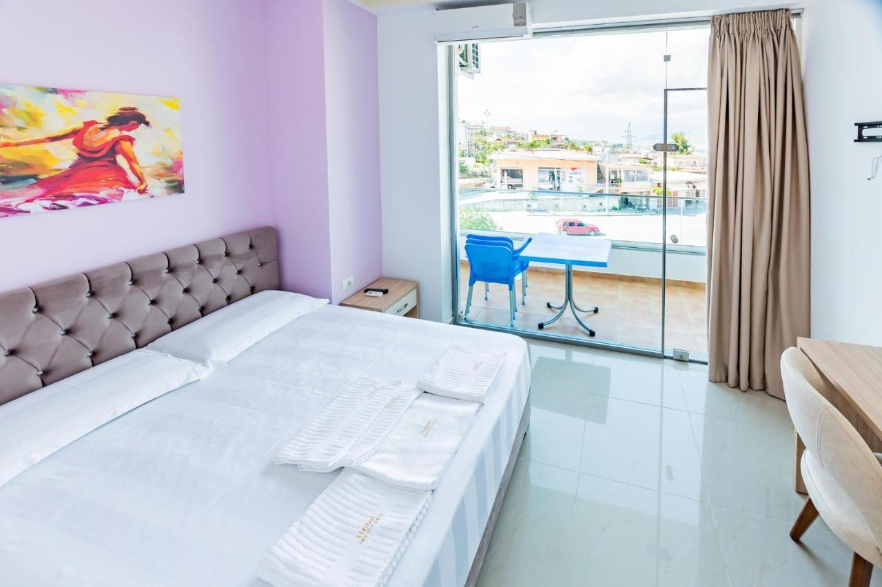 The City Gate Hotel Sarandë Eksteriør bilde