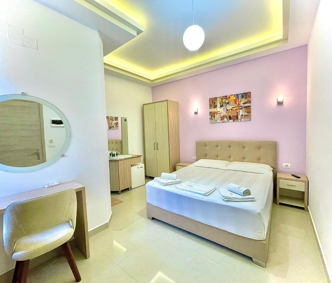 The City Gate Hotel Sarandë Eksteriør bilde