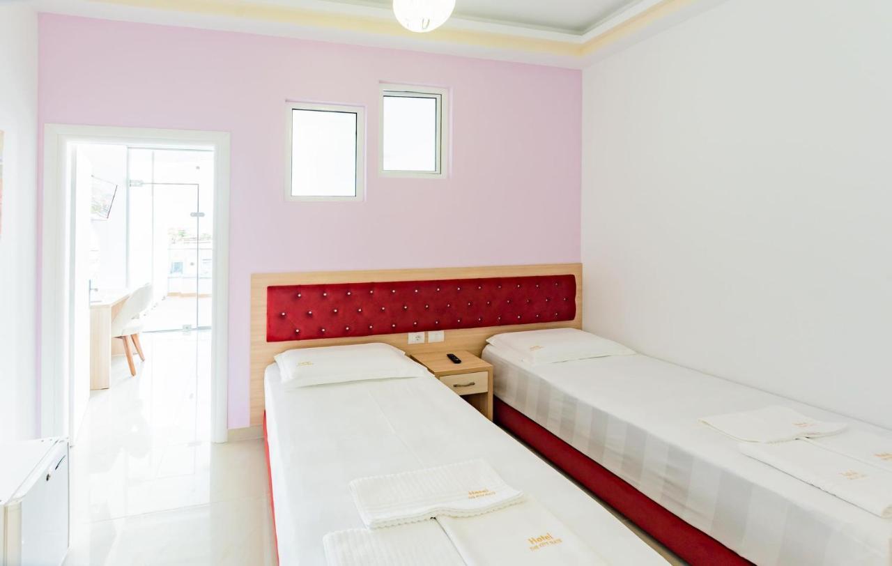 The City Gate Hotel Sarandë Eksteriør bilde