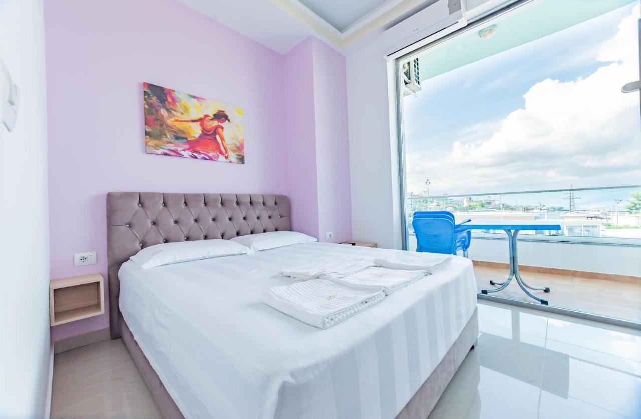 The City Gate Hotel Sarandë Eksteriør bilde
