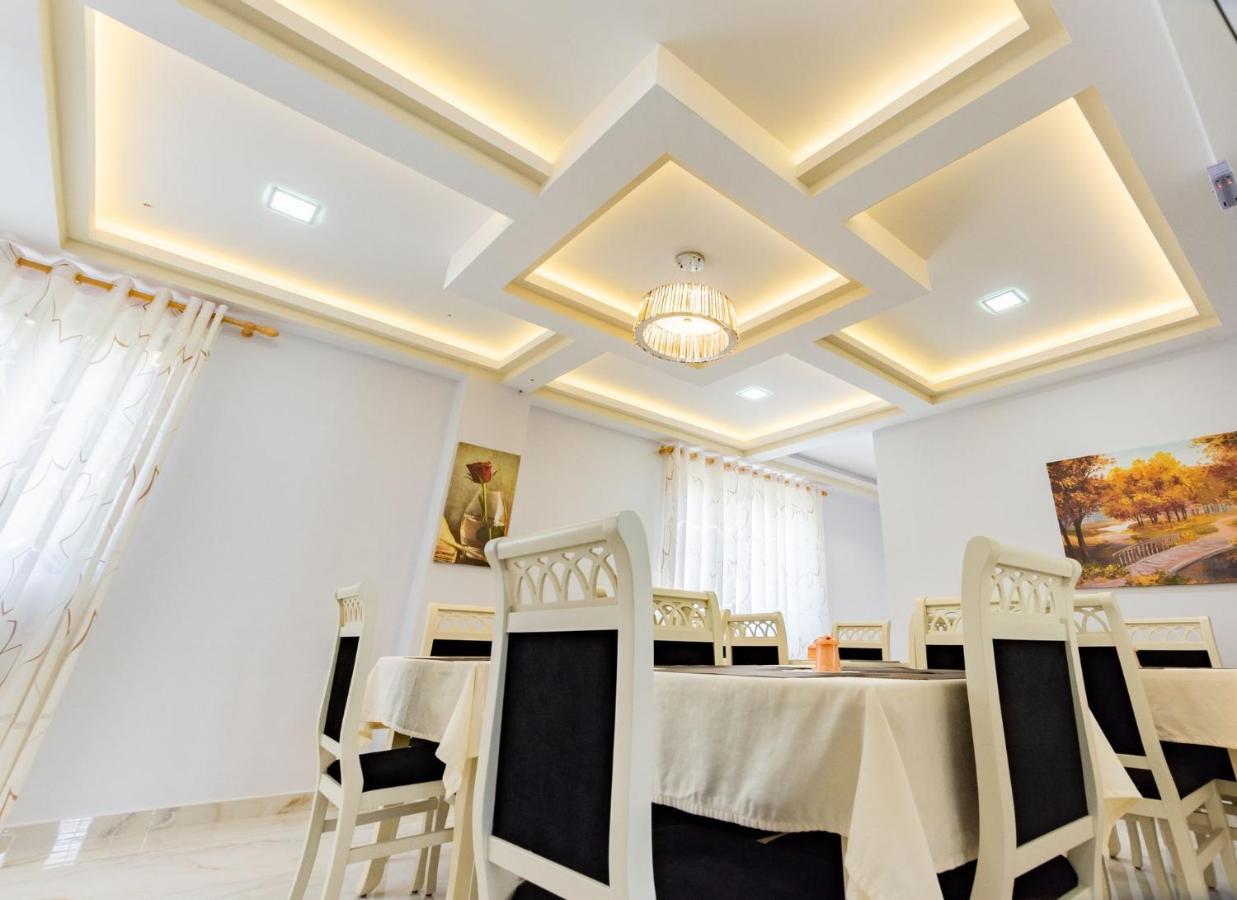 The City Gate Hotel Sarandë Eksteriør bilde