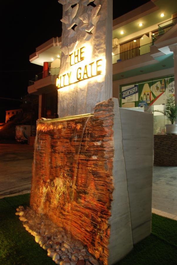The City Gate Hotel Sarandë Eksteriør bilde
